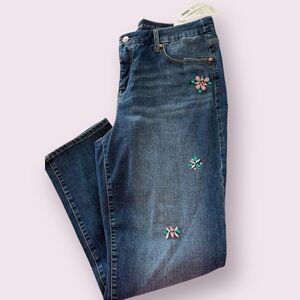 🆕 Chico’s So Slimming Jewel-Embellished Girlfriend Ankle Jeans *NWT* sz 2R = 12R